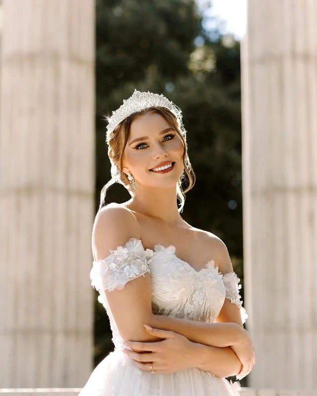 Everything You Need to Know About Wedding Tiaras and Bridal Crowns