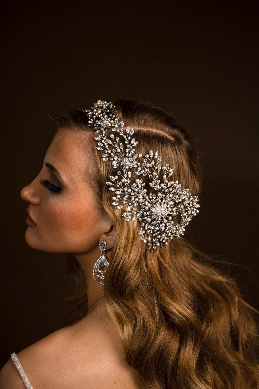 MINERA-PEARLS Majestic and Luxurious Headpiece / Halo Design