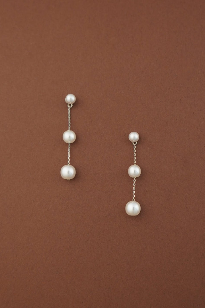 CALLIE Pearl Drop Earrings