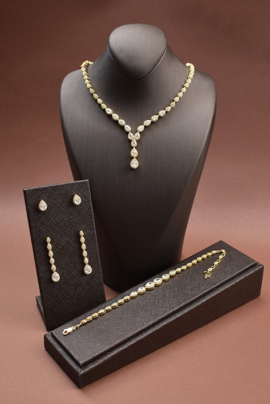 DREAM Simulated Diamond Jewelry Set