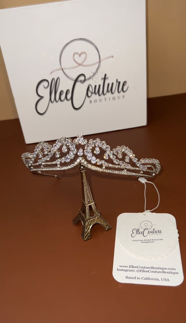 Dainty PRINCESS RAJWA Gorgeous Swarovski Crystals Tiara (Final Sale)