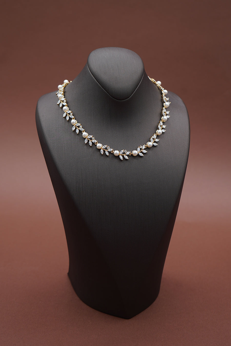 LEEN Simulated Diamond and Pearl Necklace