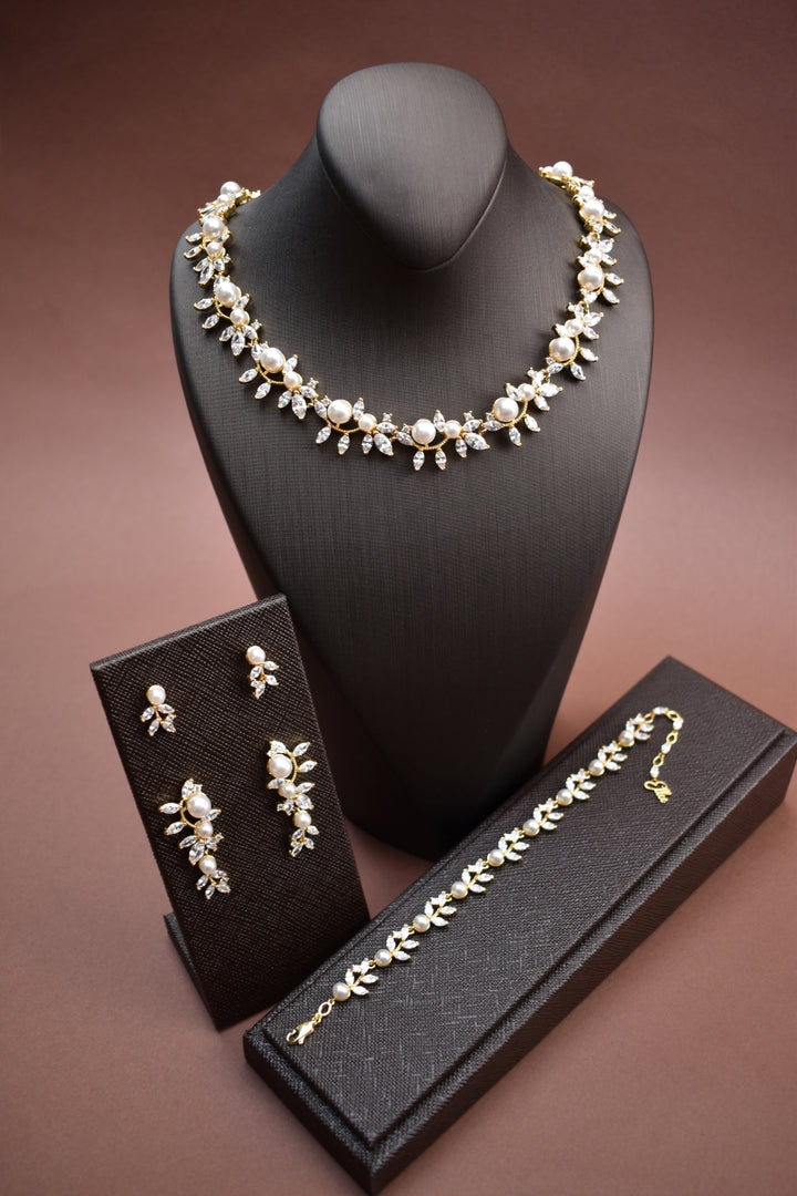 loula-jewelry-set-gold