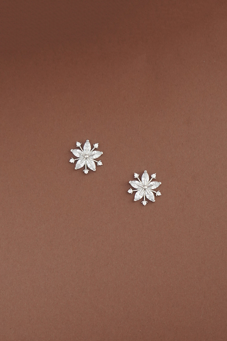 SNOWFLAKE Regular Simulated Diamond Stud Earrings