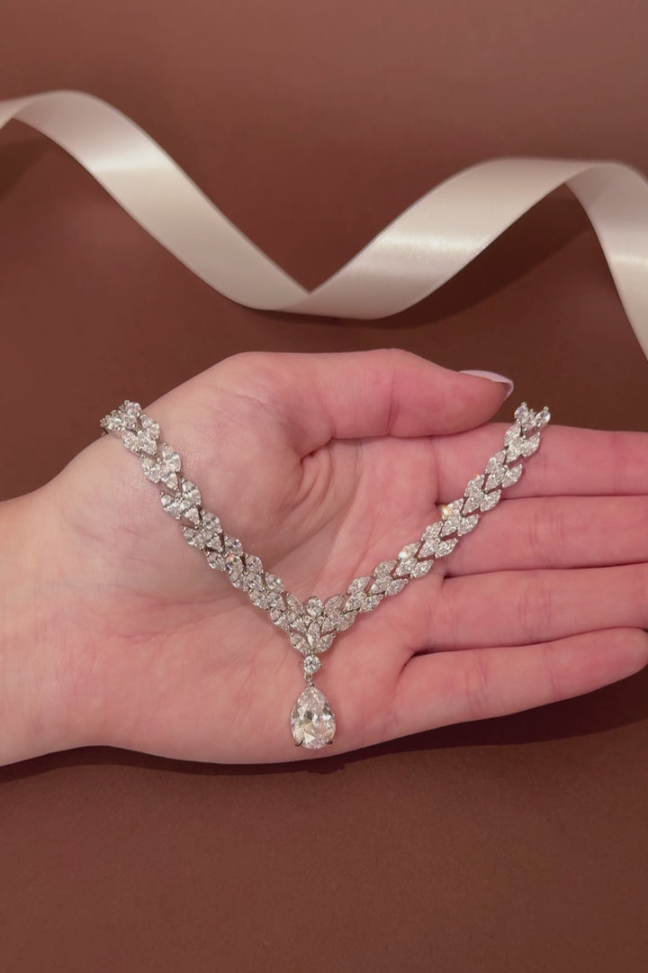 DARLING Simulated Diamond Necklace