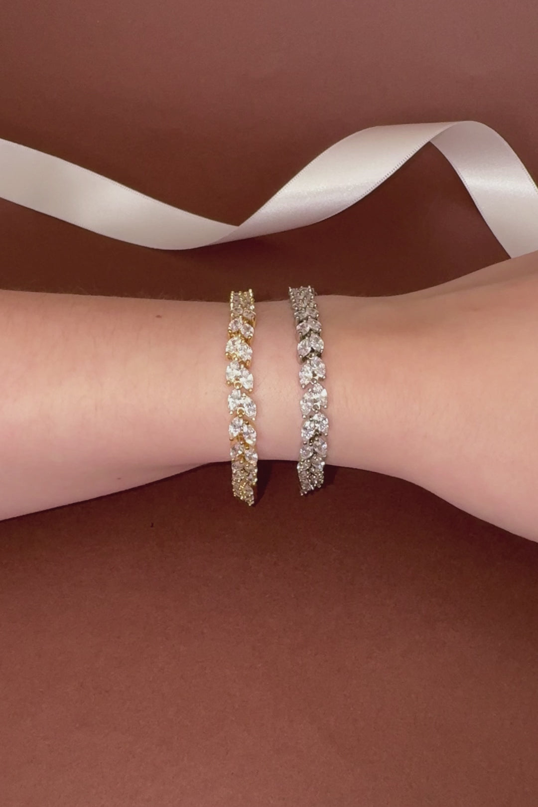 DAISY Simulated Diamond Bracelet