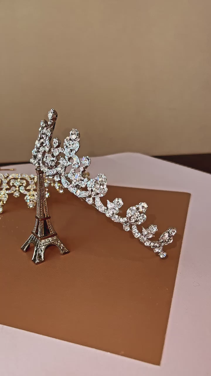 ELIZABETH Swarovski Classic Tiara