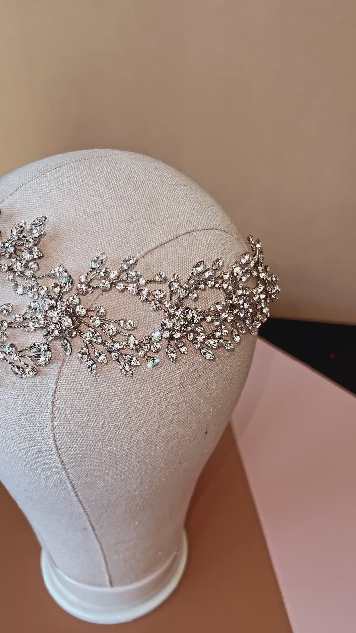 MINERA Majestic and Luxurious Headpiece / Halo Design