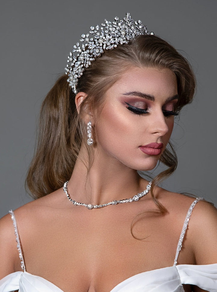 LOLANDA Bridal Headband with Pearls & Swarovski Crystals