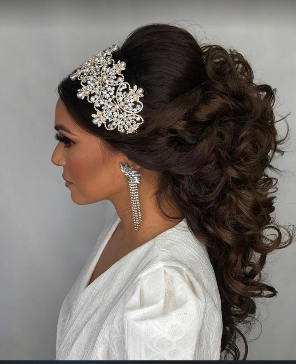 SAVANAH Wedding Headband with Luxurious Pearls, Swarovski Crystals