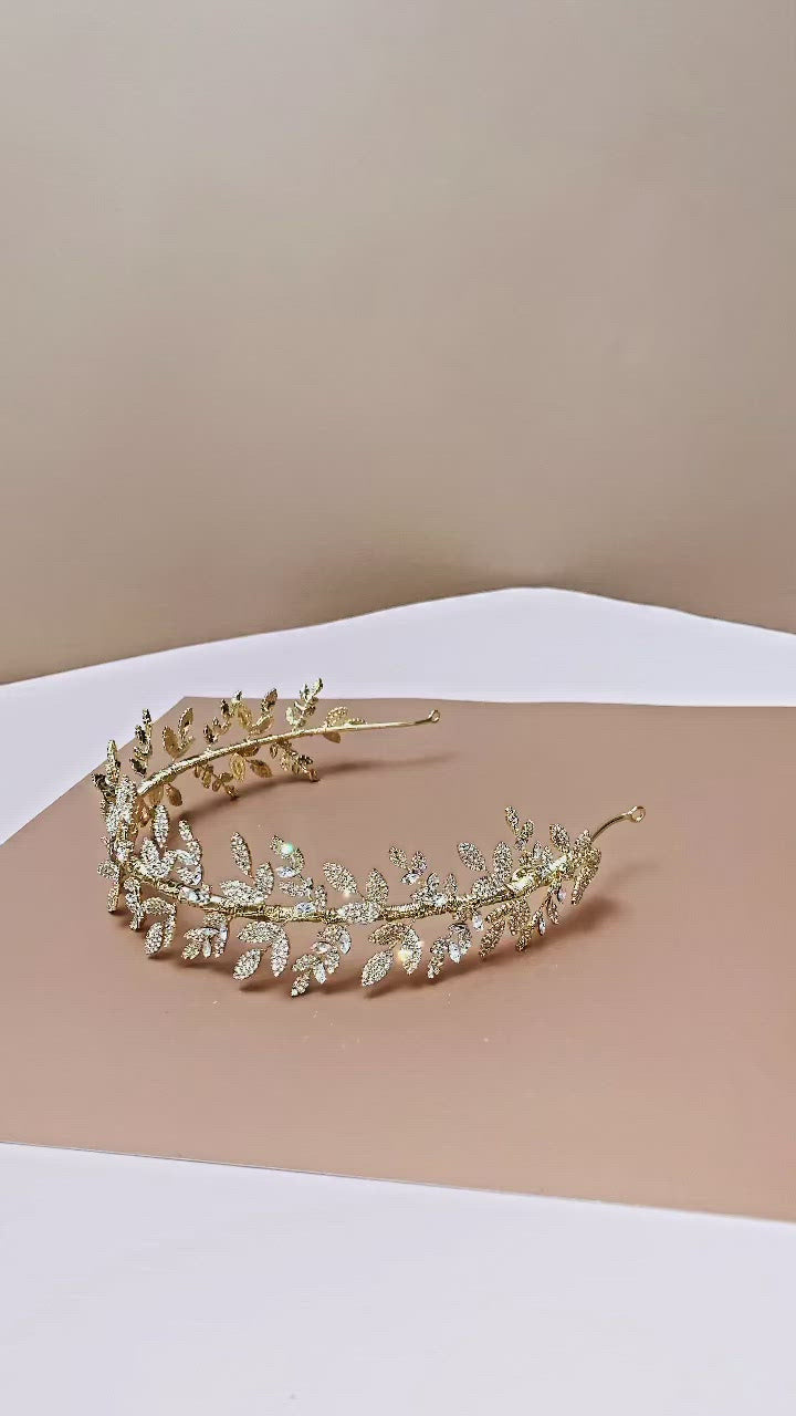 NICCI Luxurious Swarovski Bridal Headpiece