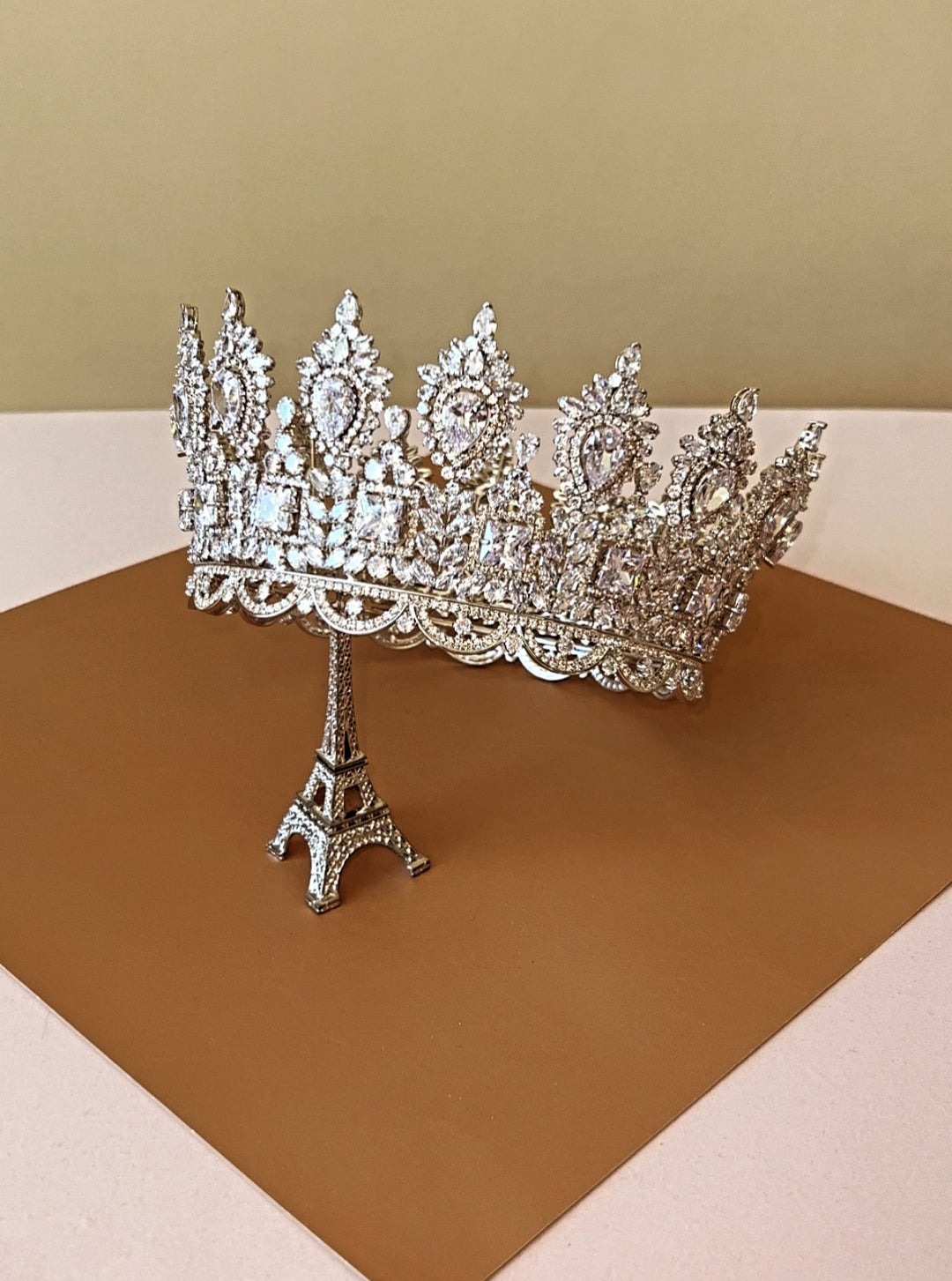 MAJESTIC ROYAL Bridal Full Crown with Brilliant SWAROVSKI Crystals