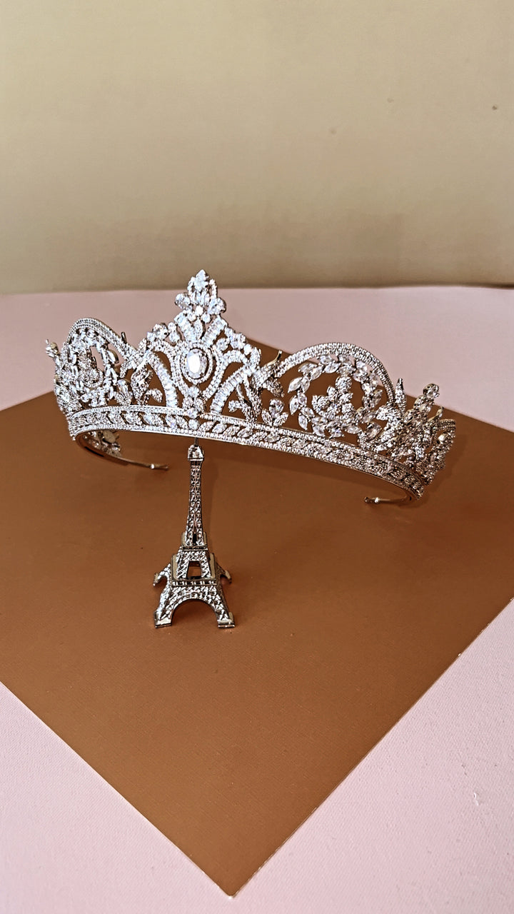 REALE Gorgeous Swarovski Crystals Wedding Tiara